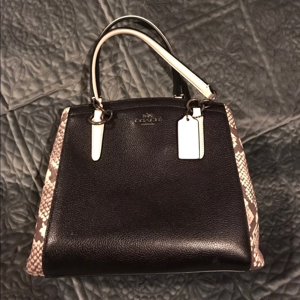Authentic Coach Minetta Handbag